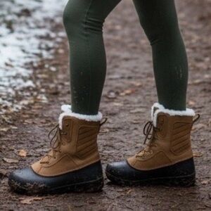 The North Face Shellista IV Mid WP Boot Size 9.5 Utility Brown / TNF Black NWOB